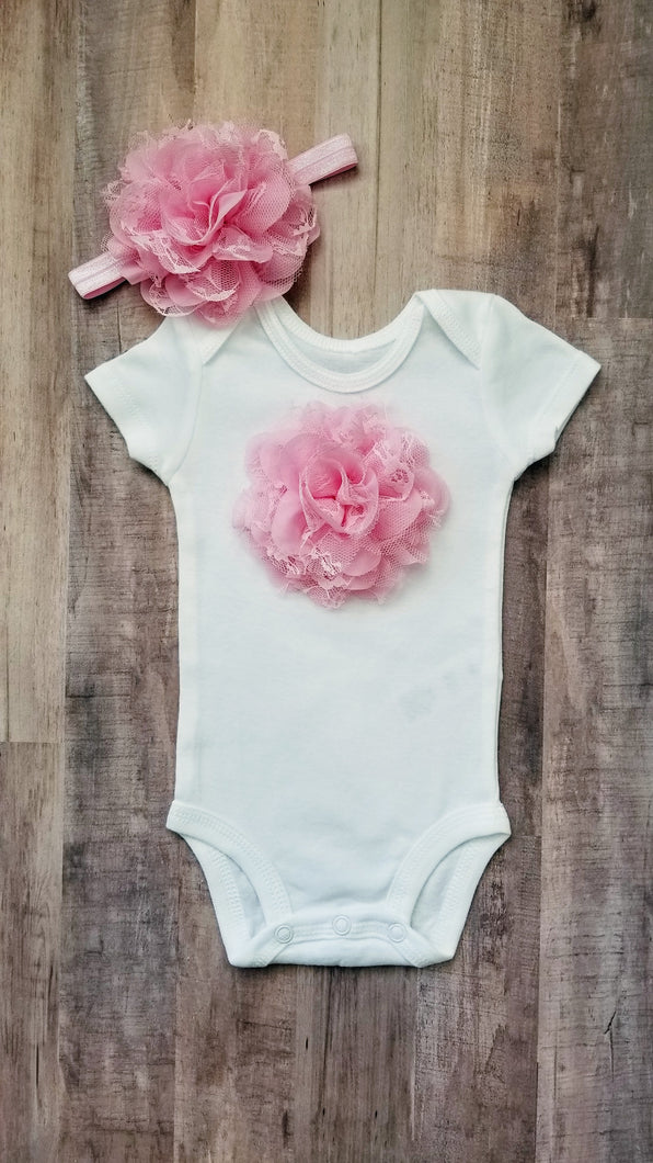 Carly Pink And White Newborn Outfit Girl  Coming Home Outfit - Adassa Rose